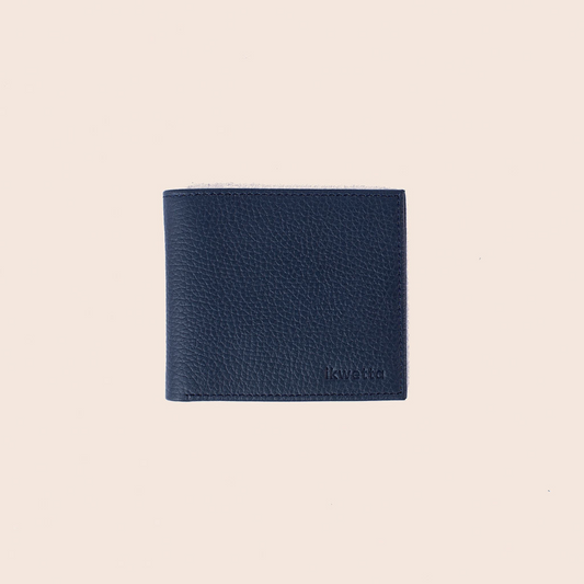 Bifold wallet for men in blue milled leather