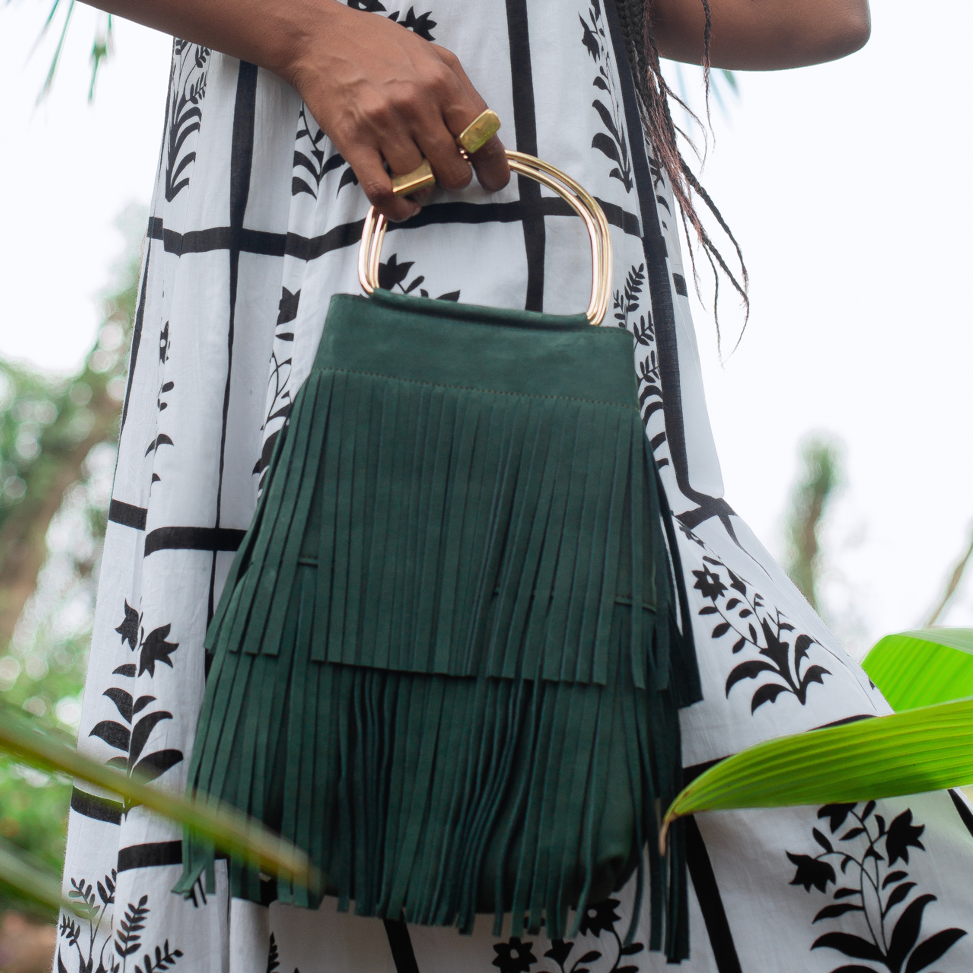 Flounce small in forest green hunting suede with metal rings