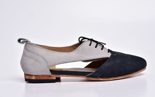 Alicia air shoes with grey and navy hunting sued